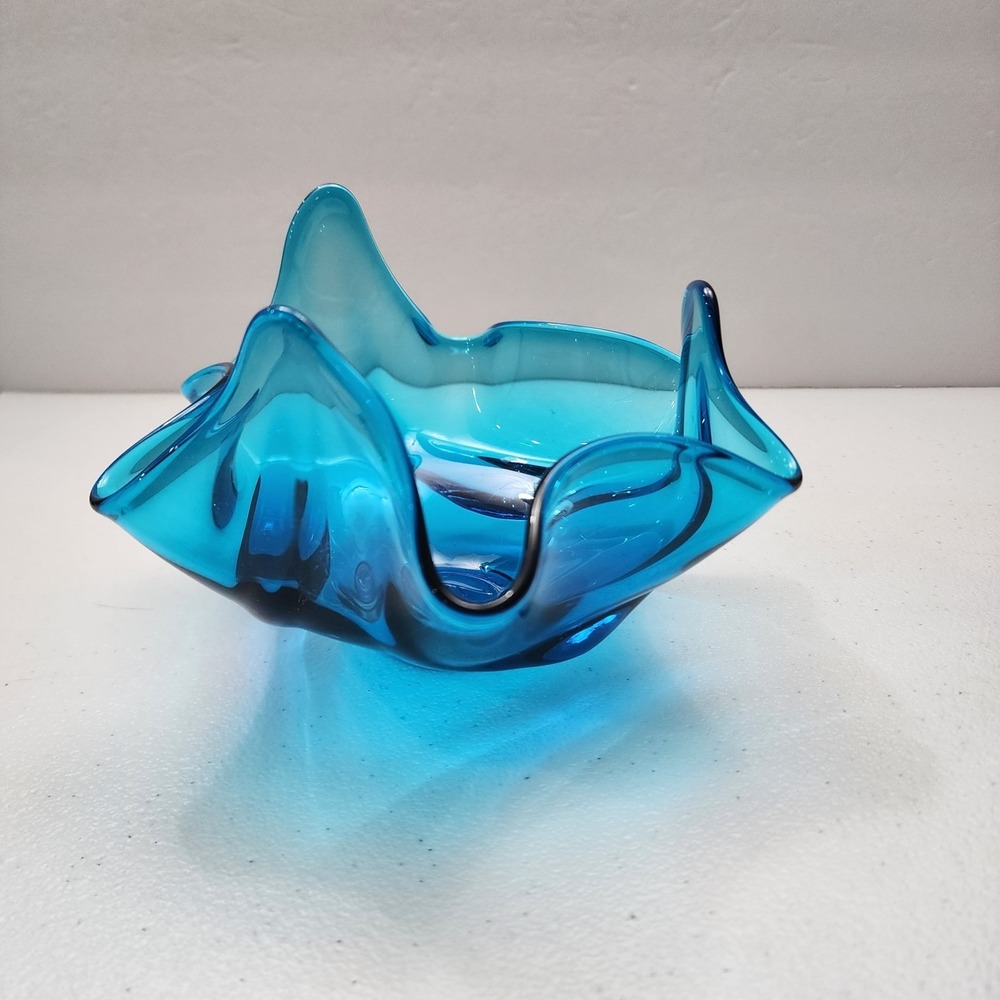 Vintage Blue Viking Petal Handkerchief Bowl Mid-Century 5x6 Inches.